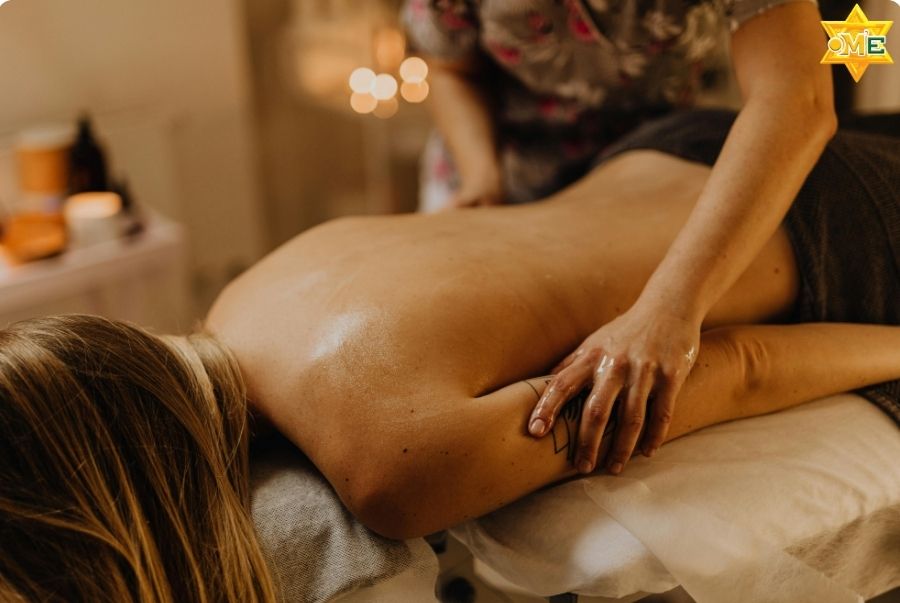 Học bấm huyệt cơ bản để chăm sóc sức khỏe tự nhiên mỗi ngày