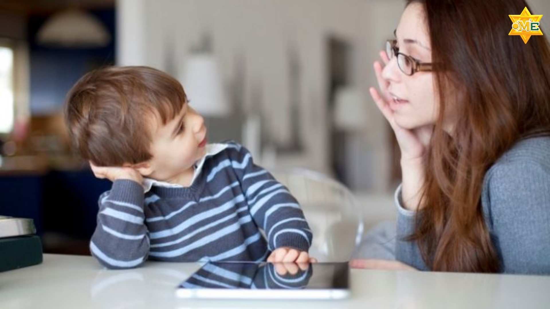 Nguyên Nhân Rối Loạn Phổ Tự Kỷ Ở Trẻ Từ Gen Đến Não Bộ