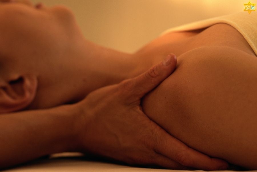 Hướng dẫn xoa bóp bấm huyệt toàn thân chuẩn từ A-Z